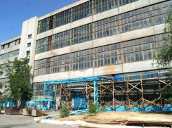 Уволенные с волгоградского «Химпрома» работники: «Завод разворовали руководители»