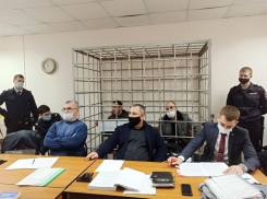 Убийцу из школьного чата оставили в карцере по решению волгоградского суда