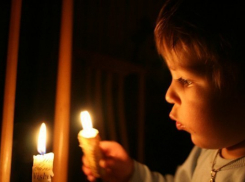 Под Волгоградом из-за детской шалости сгорел дом с пристройкой