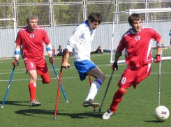В Волжском проходит чемпионат по футболу среди инвалидов