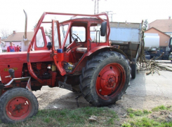 Под Волгоградом в ДТП трактора и Daewoo Nexia пострадала 54-летняя