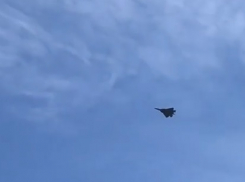 Горожан испугали военные самолеты над Волгоградом: видео пролета СУ