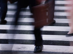 Под Волгоградом 24-летний сбил женщину на пешеходном переходе