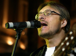 Кроме Билана и Долиной ко Дню города в Волжском присоединился Владимир Маркин