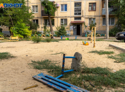 Волгоградец умер во время прогулки в жару