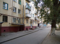 Сосед женщины с отрубленной головой слышал в ее квартире мужские крики  