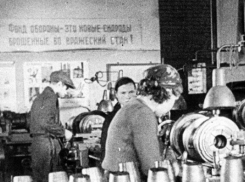 20 июля 1942 года - предприятия Сталинграда увеличивают темпы военного производства