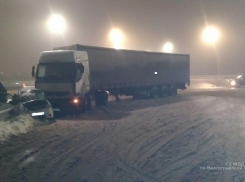 Стали известны подробности страшного столкновения фуры и Matiz на западе Волгограда 