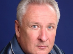 От коронавируса в Волгограде умер известный писатель Сергей Засядкин