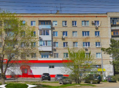 «Дочь в ДТП, нужны все деньги»: двое подростков ответят за наживу на волгоградцах