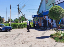 Выстрелил из ружья в жену, застрелен у реки: подробности кровавой бойни в Новоаннинском