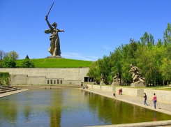 Власти выкручивали экспертам руки, чтобы те согласовали «реконструкцию» Мамаева кургана