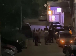 Распустивших руки в центре Волгограда молодчиков вычислили по видеозаписи