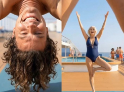 В позу собаки перед престарелой красоткой встал Прохор Шаляпин