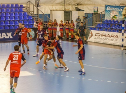 Волгоградские гандболисты выбились в лидеры чемпионата России