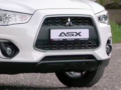 Приставы выследили волгоградца и отобрали его кроссовер Mitsubishi за долги