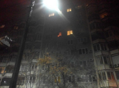 В Волгограде на пожаре в собственной квартире пострадал мужчина