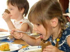 В Волгограде детский сад оштрафовали за немытую посуду