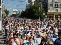 В Волгограде хотят «ударить» Крестным ходом по «нечистотам» и вирусам