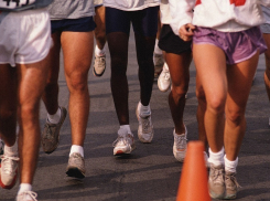 Волгоградцы пробежали 1589 метров в честь Дня города