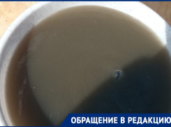 «Глина идет по трубам»: люди выживают без воды в поселке в Волгоградской области