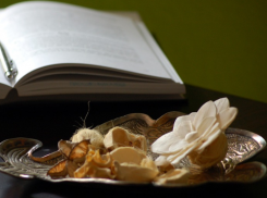 Гороскоп на неделю: Раки могут поменять работу, а Скорпионов ждут романтические знакомства