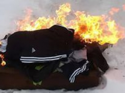 Под Волгоградом ревнивый муж сжег гардероб супруги 