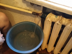 Люди слегли с COVID-19 и ОРВИ: накануне морозов без отопления сидят тысячи волгоградцев