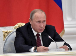 Эксперты: Губернаторские СМИ Волгограда используют Путина для пиара Бочарова 