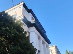 Мэрию оставят без воды вместе с домами в центре Волгограда