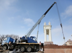 Волгоградцам рассказали, что стало с главной лестницей на центральной набережной