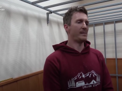 Напал на росгвардейца и дал пинка ОМОНовцу: волгоградца не выпустили на свободу по «московскому делу»