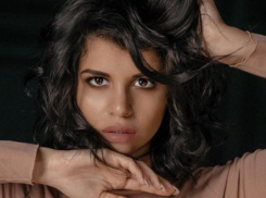 Алиана Устиненко испугалась позора и закрыла комментарии на кавер-версию умершего певца