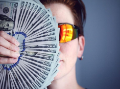 Гороскоп на неделю: Стрельцам - неожиданный поворот в любви, Рыбам - доходы, Козерогам - ссоры