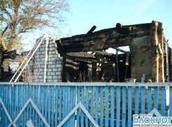 В Волгоградской области в пожаре обгорел мужчина