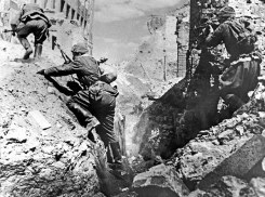 6 сентября 1942 года - на внутреннем обводе Сталинграда идут ожесточенные бои