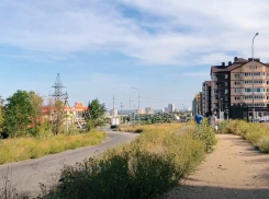 Проклятую дорогу на Семи ветрах в Волгограде закатают в асфальт после 10 лет ожидания