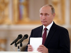 Вдове экс - ректора ВолГУ Путин присвоил почетное звание