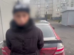 В Волгограде подросток угнал и хотел продать Mercedes 