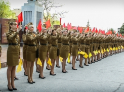 Девушки-регулировщицы в форме военных лет выйдут на дороги Волгограда в День Победы