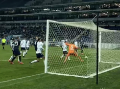 «Ощущение, что группа атаки уже ушла в отпуск»: «Ротор» отыграл последний домашний матч