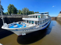 Волгоградский депутат рекомендовал всем отдых выходного дня ценой в несколько зарплат