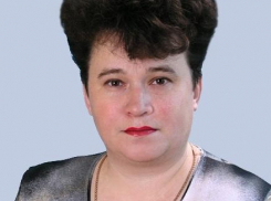 Умерла волгоградский учитель Сухорученко с 30-летним стажем