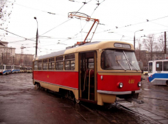Маршрутка врезалась в трамвай на юге Волгограда