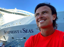 Прохор Шаляпин под крики петухов нашел красоту