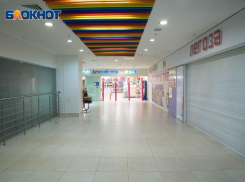 Волгоградки требуют, чтобы их пускали в «Детский мир» без QR-кода: скандал попал на видео