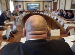 Квартиры, деньги, иномарки: насколько богаче стали волгоградские вице-губернаторы 