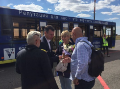 Певица Валерия прилетела в Волгоград с Иосифом Пригожиным и дочкой Анной