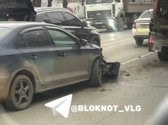 Гигантская пробка парализовала Первую продольную в Волгограде