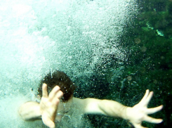 На центральном пляже Волгограда утонул 17-летний астраханец